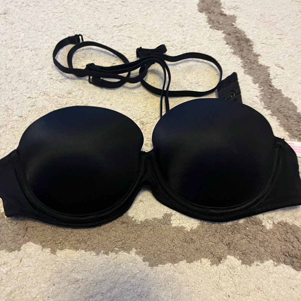 NWOT Victoria’s Secret strapless bra